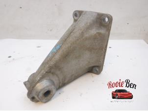 Gebruikte Motorsteun Mercedes E (W211) 3.2 E-320 V6 18V Prijs € 25,00 Margeregeling aangeboden door Rooie Ben autodemontage