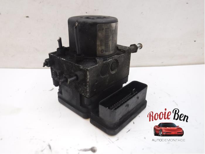 Gebruikte ABS Pomp Chrysler Voyager/Grand Voyager (RG/RS) 2.8 CRD 16V Autom. (Dodge Ram Van) Prijs € 100,00 Margeregeling aangeboden door Rooie Ben autodemontage