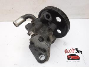 Gebruikte Pomp Servo Chrysler Voyager/Grand Voyager (RG/RS) 2.8 CRD 16V Autom. (Dodge Ram Van) Prijs € 40,00 Margeregeling aangeboden door Rooie Ben autodemontage