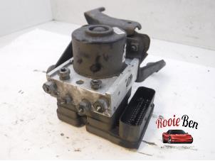 Gebruikte ABS Pomp Ford Fiesta 6 (JA8) 1.4 TDCi Prijs € 100,00 Margeregeling aangeboden door Rooie Ben autodemontage