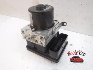 Gebruikte ABS Pomp BMW 1 serie (E81) 116d 16V Prijs € 100,00 Margeregeling aangeboden door Rooie Ben autodemontage