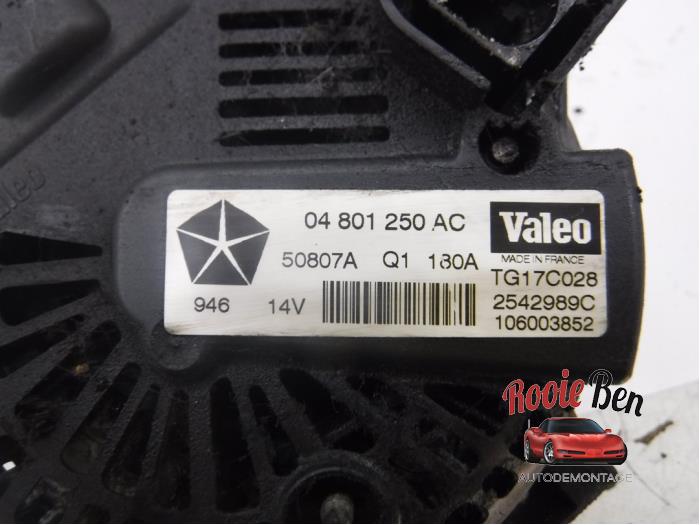 Dynamo van een Jeep Commander (XK) 3.0 CRD 2007