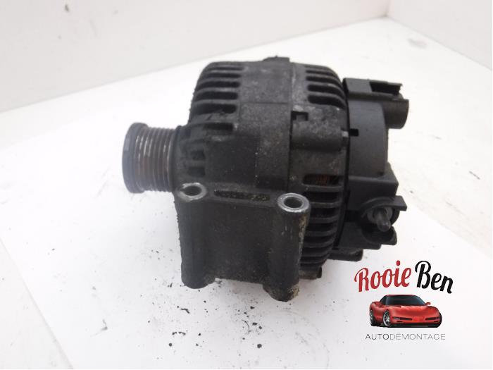 Dynamo van een Jeep Commander (XK) 3.0 CRD 2007