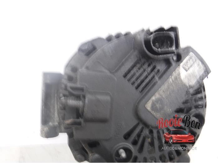 Dynamo van een Jeep Commander (XK) 3.0 CRD 2007