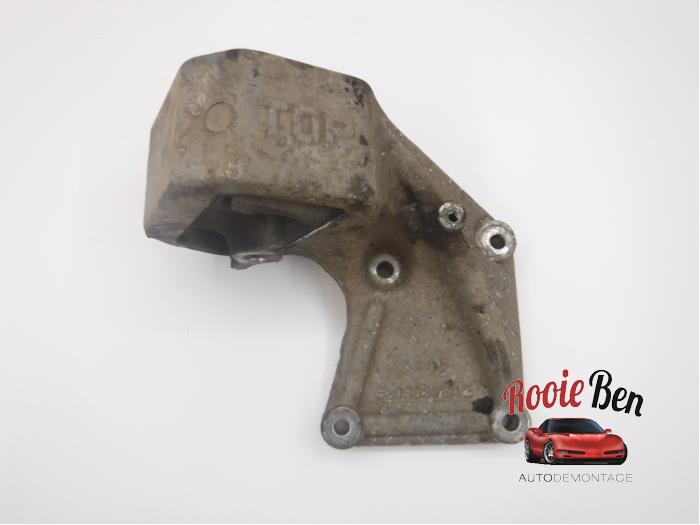 Gebruikte Motorrubber Jeep Commander (XK) 3.0 CRD Prijs € 25,00 Margeregeling aangeboden door Rooie Ben autodemontage
