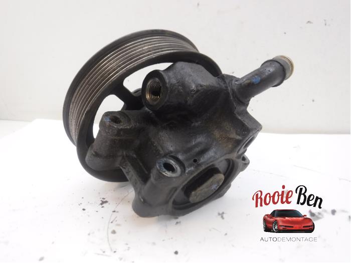 Gebruikte Stuurbekrachtiging Pomp Ford Usa Excursion 6.8 V10 Prijs € 100,00 Margeregeling aangeboden door Rooie Ben autodemontage