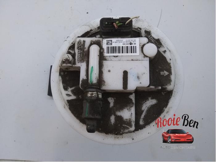 Benzinepomp van een Peugeot 207/207+ (WA/WC/WM) 1.4 2011