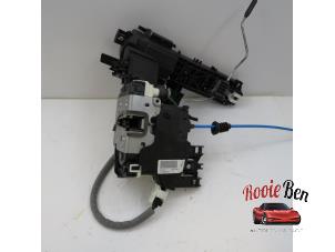 Gebruikte Slotmechaniek Portier 4Deurs links-voor Mercedes A (W176) 2.2 A-220 d 16V Prijs € 50,00 Margeregeling aangeboden door Rooie Ben autodemontage