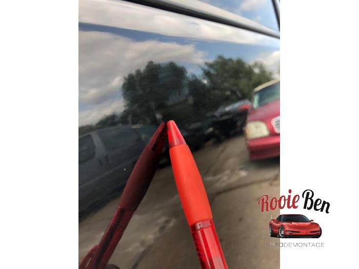 Portier 4Deurs links-achter van een Dodge Caliber 1.8 16V 2007