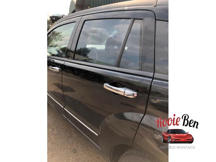 Portier 4Deurs links-achter van een Dodge Caliber 1.8 16V 2007