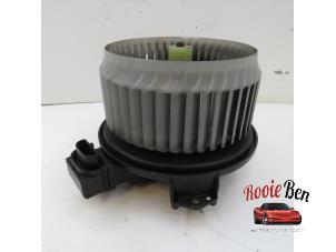 Gebruikte Kachel Ventilatiemotor Suzuki Swift (ZA/ZC/ZD1/2/3/9) 1.5 VVT 16V Prijs € 40,00 Margeregeling aangeboden door Rooie Ben autodemontage