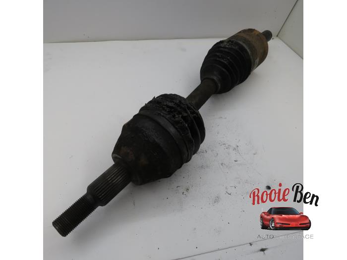 Gebruikte Steekas links-voor Dodge Nitro 2.8 CRD 16V 4x4 Prijs € 100,00 Margeregeling aangeboden door Rooie Ben autodemontage