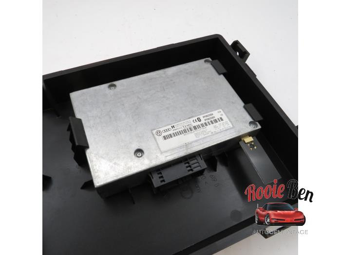 Gebruikte Telefoon Module Audi A3 Sportback (8PA) 1.9 TDI Prijs € 50,00 Margeregeling aangeboden door Rooie Ben autodemontage