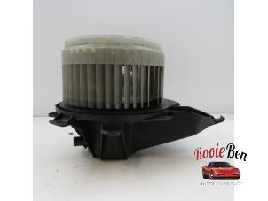 Gebruikte Kachel Ventilatiemotor Chrysler 300 C Touring 5.7 V8 Hemi Prijs € 40,00 Margeregeling aangeboden door Rooie Ben autodemontage