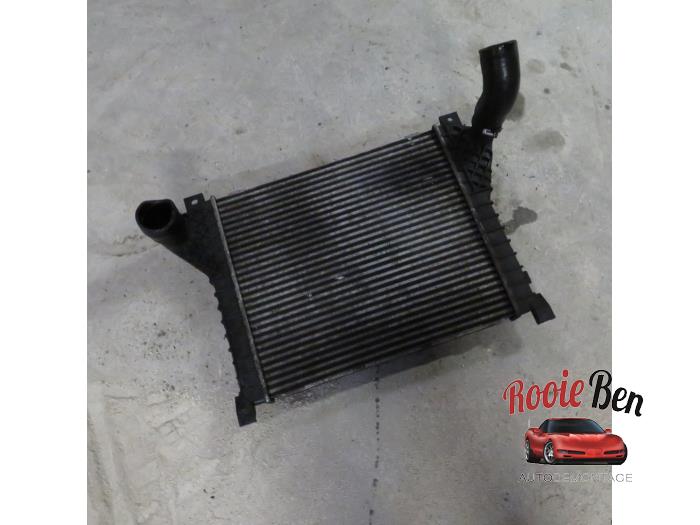 Gebruikte Intercooler Dodge Nitro 2.8 CRD 16V 4x4 Prijs € 50,00 Margeregeling aangeboden door Rooie Ben autodemontage