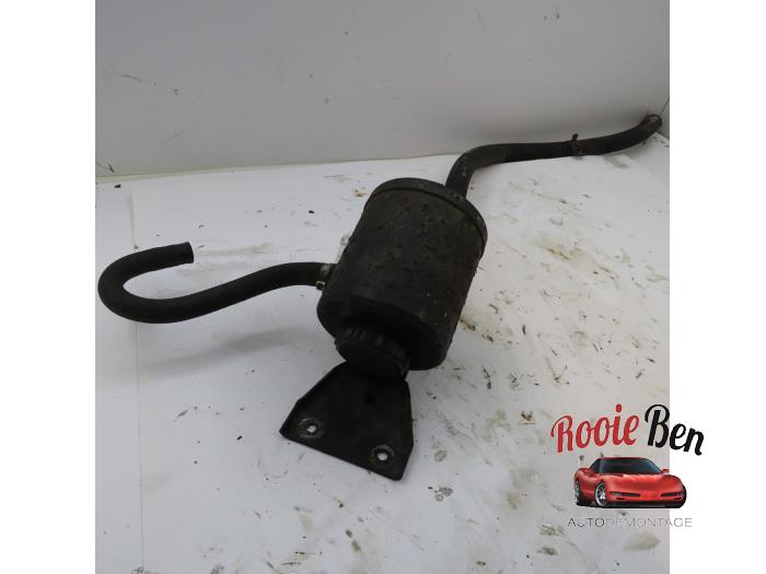 Gebruikte Servo Oliereservoir Chevrolet Chevy/Sportsvan G20 Standard Cargo 6.5 V8 Turbo Diesel Prijs € 15,00 Margeregeling aangeboden door Rooie Ben autodemontage