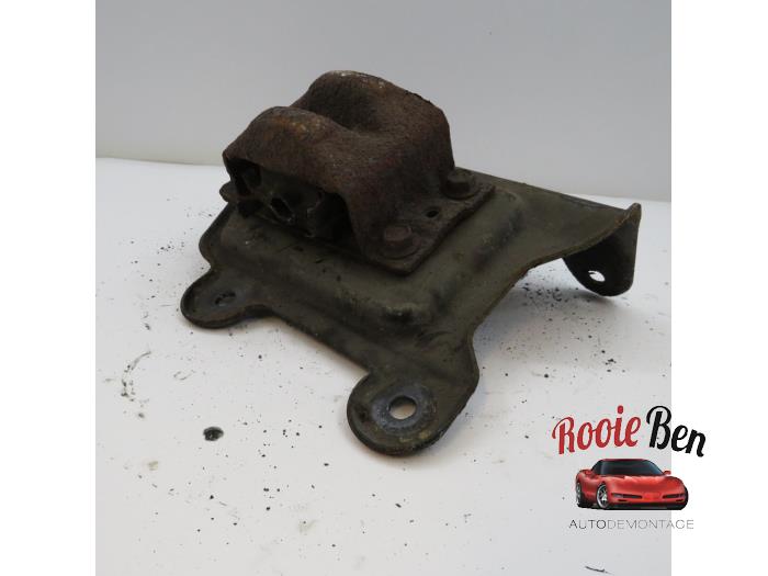 Gebruikte Motorsteun Chevrolet Chevy/Sportsvan G20 Standard Cargo 6.5 V8 Turbo Diesel Prijs € 25,00 Margeregeling aangeboden door Rooie Ben autodemontage