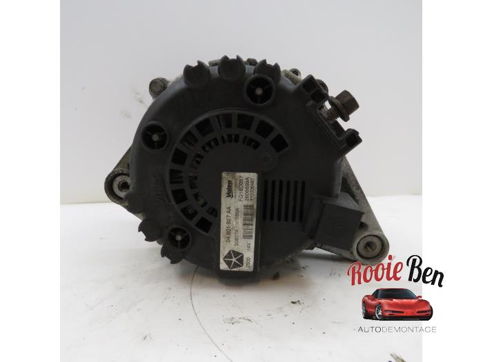 Dynamo van een Jeep Patriot (MK74) 2.2 CRD 16V 4x4 2012