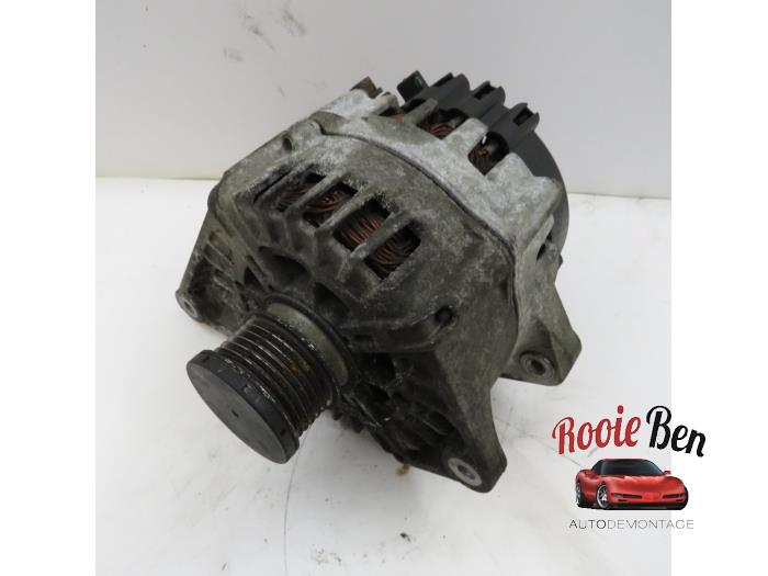 Dynamo van een Jeep Patriot (MK74) 2.2 CRD 16V 4x4 2012