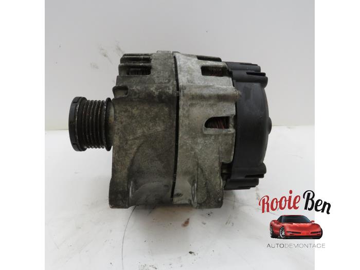 Dynamo van een Jeep Patriot (MK74) 2.2 CRD 16V 4x4 2012