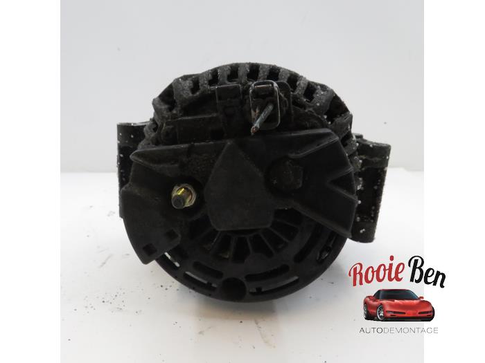 Dynamo van een Chrysler PT Cruiser 2.2 CRD 16V 2004