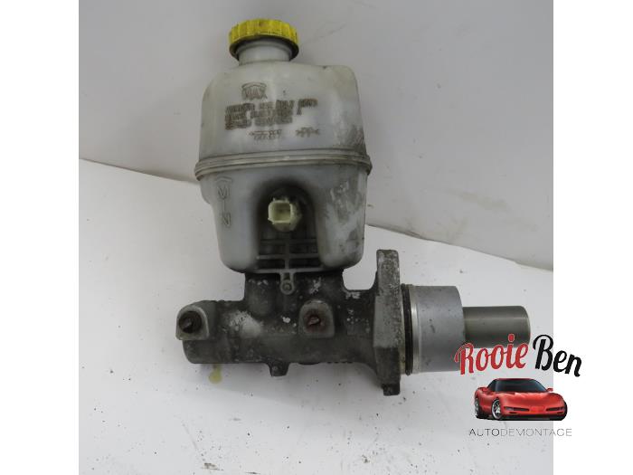 Gebruikte Hoofdremcilinder Dodge Ram 1500 (DR/DH/D1/DC/DM) 5.7 V8 Hemi 1500 4x2 Prijs € 50,00 Margeregeling aangeboden door Rooie Ben autodemontage
