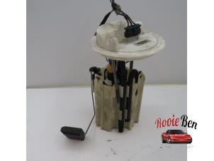 Gebruikte Dieselpomp Mercedes E (C207) E-250 CDI 16V Prijs op aanvraag aangeboden door Rooie Ben autodemontage