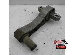 Gebruikte Motorsteun Peugeot Bipper (AA) 1.4 HDi Prijs op aanvraag aangeboden door Rooie Ben autodemontage