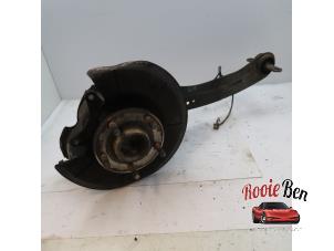 Gebruikte Fusee rechts-achter Mazda 3 Sport (BK) 1.6i 16V Prijs € 20,00 Margeregeling aangeboden door Rooie Ben autodemontage