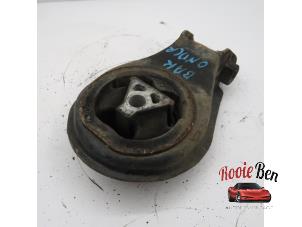 Gebruikte Motorrubber Mazda 3 Sport (BK) 1.6i 16V Prijs € 25,00 Margeregeling aangeboden door Rooie Ben autodemontage