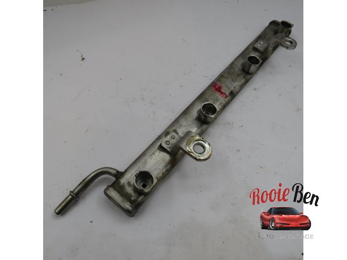 Gebruikte Galerij (Injectie) Chrysler Sebring II (JS) 2.0 16V Prijs € 20,00 Margeregeling aangeboden door Rooie Ben autodemontage