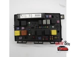 Gebruikte Zekeringkast Opel Astra H (L48) 1.6 16V Twinport Prijs € 25,00 Margeregeling aangeboden door Rooie Ben autodemontage