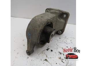 Gebruikte Motorsteun Jeep Grand Cherokee (WG/WJ) 2.7 CRD 20V Prijs € 25,00 Margeregeling aangeboden door Rooie Ben autodemontage