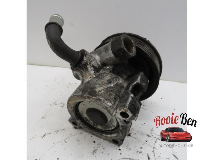 Gebruikte Pomp Servo Jeep Grand Cherokee (WG/WJ) 2.7 CRD 20V Prijs € 50,00 Margeregeling aangeboden door Rooie Ben autodemontage