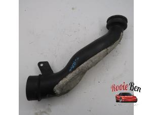 Gebruikte Intercooler Buis Landrover Range Rover Sport (LS) 3.6 TDV8 32V Prijs € 50,00 Margeregeling aangeboden door Rooie Ben autodemontage