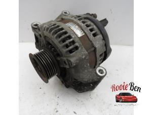 Gebruikte Dynamo Chrysler Voyager/Grand Voyager (RG/RS) 2.4 16V Prijs € 25,00 Margeregeling aangeboden door Rooie Ben autodemontage