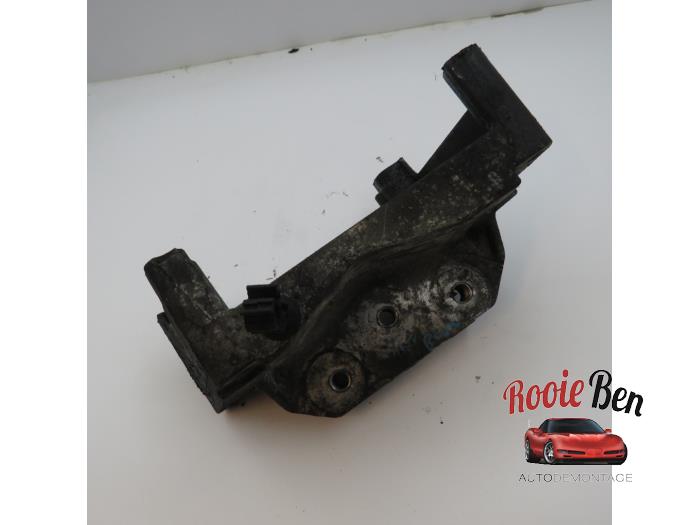 Motorsteun van een Fiat Punto Evo (199) 1.3 JTD Multijet 85 16V Euro 5 2010