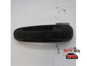 Gebruikte Deurgreep 4Deurs links-achter Dodge Ram 3500 Standard Cab (DR/DH/D1/DC/DM) 5.7 V8 Hemi 1500 4x4 Prijs op aanvraag aangeboden door Rooie Ben autodemontage