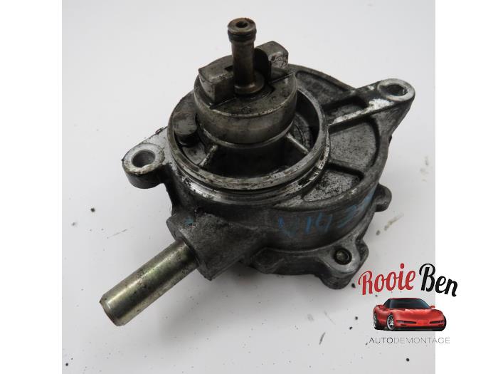 Gebruikte Vacuumpomp (Diesel) Mercedes C Combi (S203) 2.2 C-220 CDI 16V Prijs € 15,00 Margeregeling aangeboden door Rooie Ben autodemontage