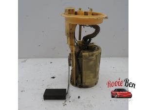 Gebruikte Dieselpomp Volkswagen Golf V (1K1) 1.9 TDI Prijs € 300,00 Margeregeling aangeboden door Rooie Ben autodemontage