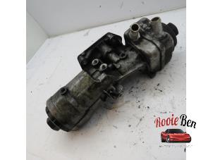 Gebruikte Oliefilterhuis Volkswagen Golf V (1K1) 1.9 TDI Prijs € 50,00 Margeregeling aangeboden door Rooie Ben autodemontage