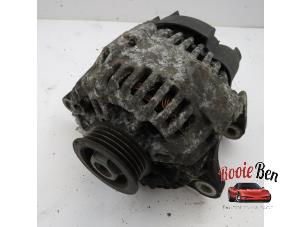 Gebruikte Alternator Nissan Micra (K12) 1.2 16V Prijs € 25,00 Margeregeling aangeboden door Rooie Ben autodemontage