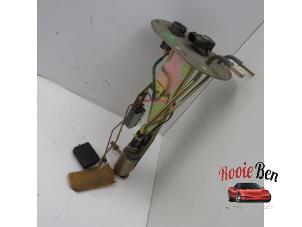 Gebruikte Benzinepomp Toyota Tundra (K3/K4) 4.7 V8 32V 4WD Prijs € 100,00 Margeregeling aangeboden door Rooie Ben autodemontage