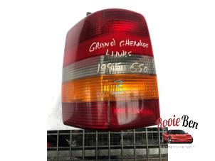 Gebruikte Achterlicht links Jeep Grand Cherokee (ZJ) 5.2i V8 Prijs op aanvraag aangeboden door Rooie Ben autodemontage