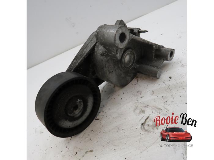 Gebruikte Spanrol Multiriem Volkswagen Golf V (1K1) 1.9 TDI Prijs € 15,00 Margeregeling aangeboden door Rooie Ben autodemontage