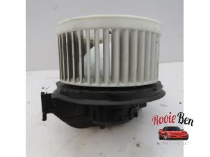 Gebruikte Kachel Ventilatiemotor Skoda Citigo 1.0 12V Prijs € 25,00 Margeregeling aangeboden door Rooie Ben autodemontage