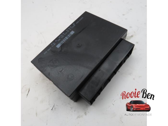 Gebruikte Computer Body Control Volkswagen Touareg (7LA/7L6) 2.5 TDI R5 Prijs € 25,00 Margeregeling aangeboden door Rooie Ben autodemontage