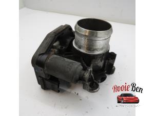 Gebruikte Gasklephuis Landrover Range Rover Evoque (LVJ/LVS) 2.2 eD4 16V 5-drs. Prijs € 45,00 Margeregeling aangeboden door Rooie Ben autodemontage