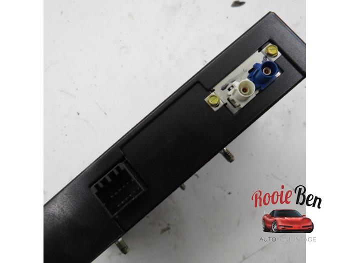 Radio module van een Dodge Ram 3500 Standard Cab (DR/DH/D1/DC/DM) 8.3 1500 SRT-10 Crew Cab 2006