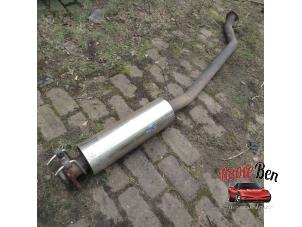 Gebruikte Uitlaat Middendemper Honda Civic (EP/EU) 2.0 16V Type-R Prijs € 50,00 Margeregeling aangeboden door Rooie Ben autodemontage